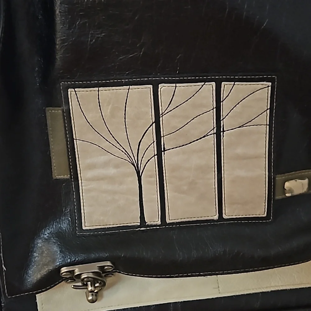 NATALIE & KELLIE NORTH Artisan Handcrafted Leather Laptop Messenger Bag
